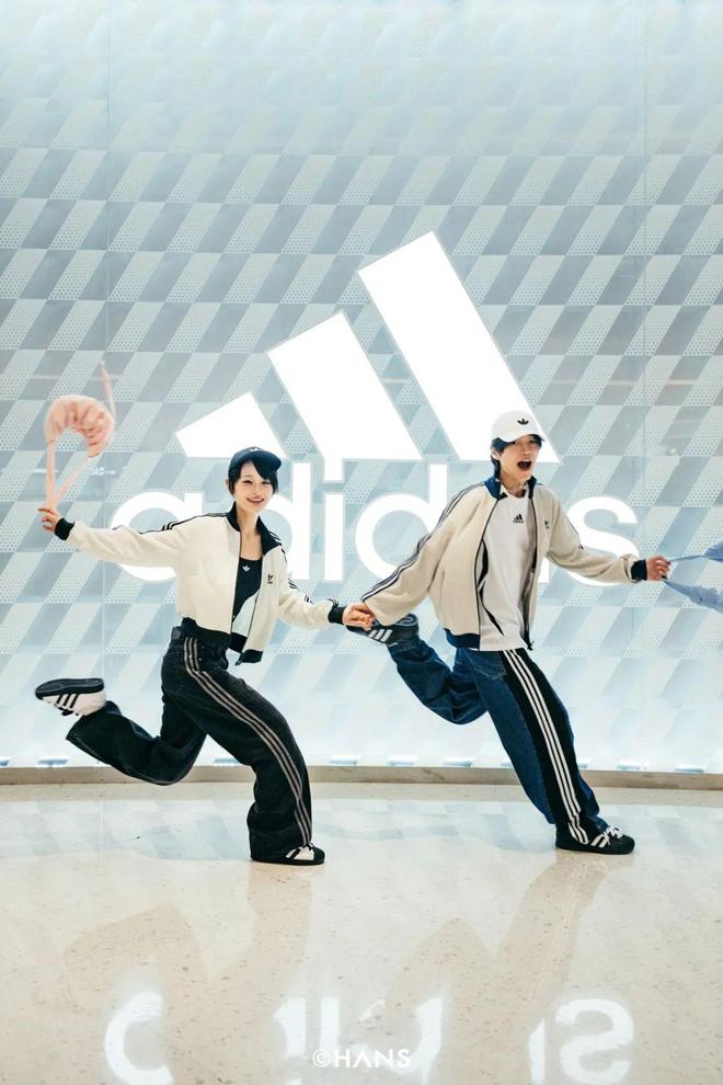 入口救救这个武汉七夕!mg不朽情缘游戏登录(图2) 入口救救这个武汉七夕!mg不朽情缘游戏登录(图2)